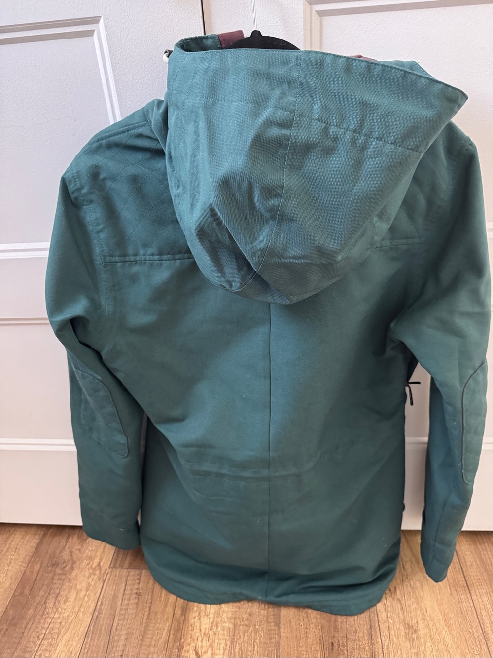 Women's Ski Jacket - Picture 2 of 10